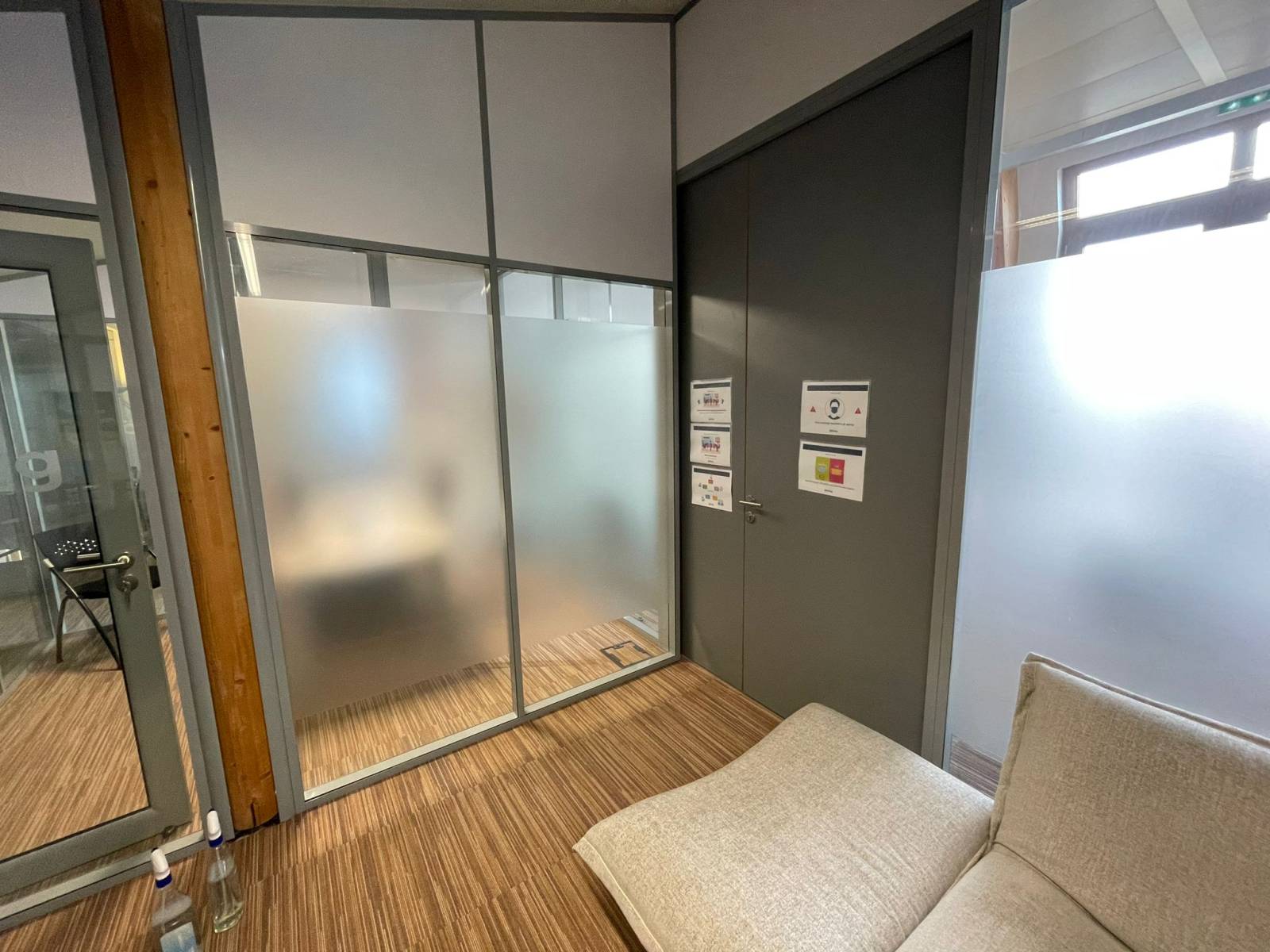 Vitrophanie de confidentialité Nice